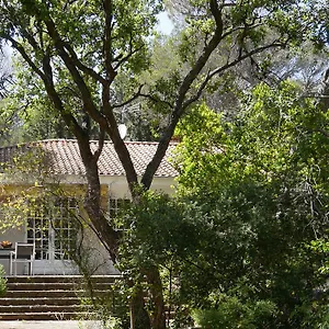 La Maison Blanche Bed & Breakfast